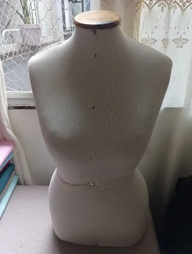 Vendo manequim busto modelagem 