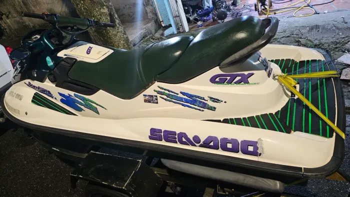 Jet Ski Sea doo Gtx 800cc 3 lugares com Ré 