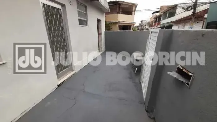 Casa de rua linear na Portuguesa
