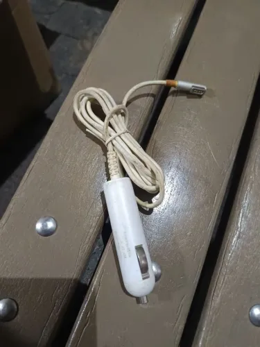 Carregador Veicular para MacBook