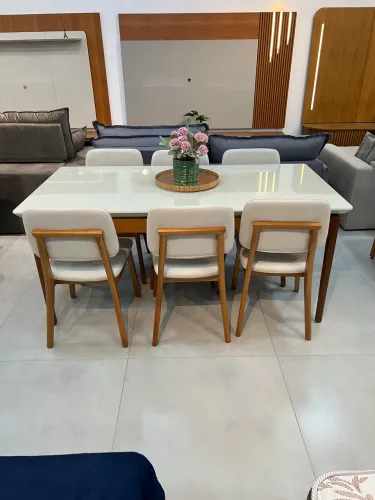 Mesa de Jantar Laqueada com 6 Cadeiras Linho