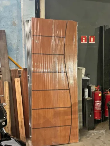 PORTA FRISADA ENCERADA 60CM/ 70CM/ 80CM - QUEIMA DE ESTOQUE !!