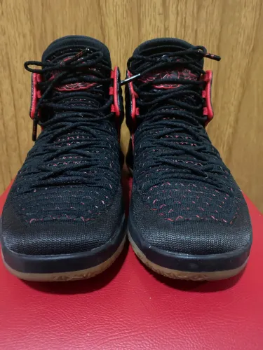 Tênis Nike air Jordam 32