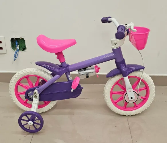 Bicicleta Infantil Rosa e Roxa com Rodinhas