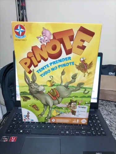 Jogo de Tabuleiro Pinote Estrela