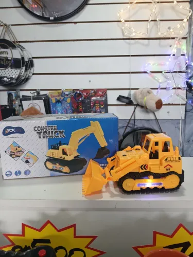 Brinquedo trator de controle remoto
