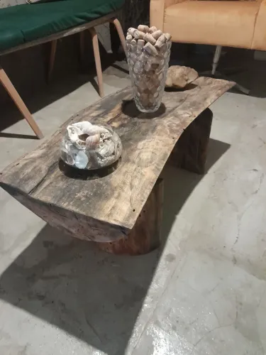 Mesa de Centro Rústica de Madeira Artesanal