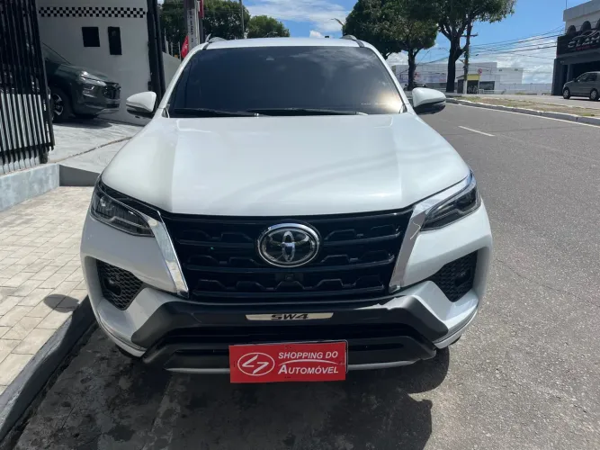 Toyota Hilux SW4 SRX 4X4 2.8 TDI 16V Dies. Aut. 2024