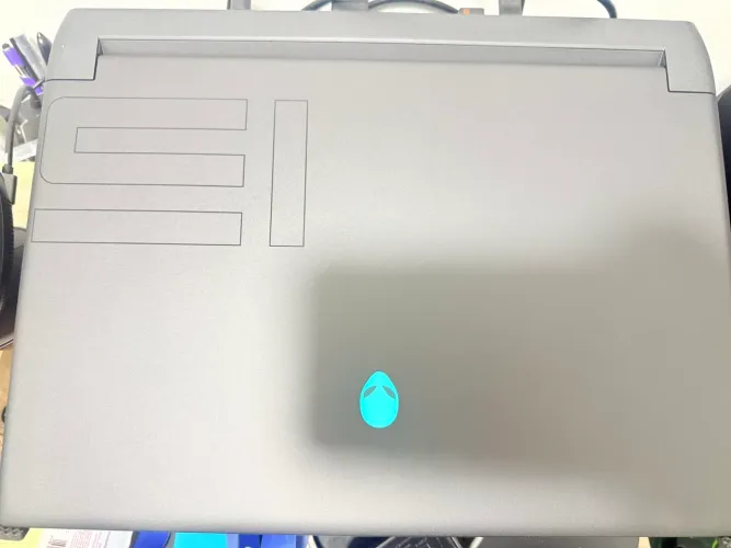 Dell alienware M15R7