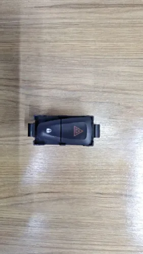 Botão Pisca Alerta Sandero