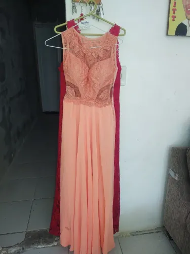 Vestido longo de renda