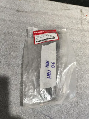 Guia parachoque dianteiro esquerdo Honda HRV 2016 a 2021