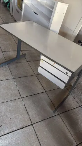 MESA PARA ESCRITORIO 