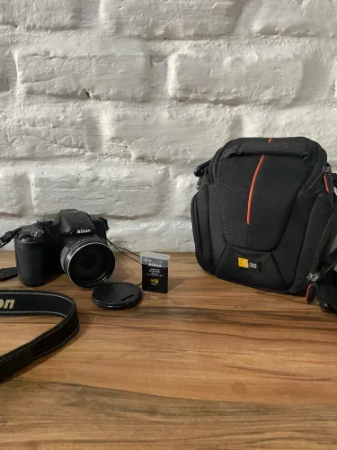 Câmera Nikon Coolpix p600 usada