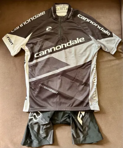 Camisa ciclista Cannondale + Bermuda bike fox 