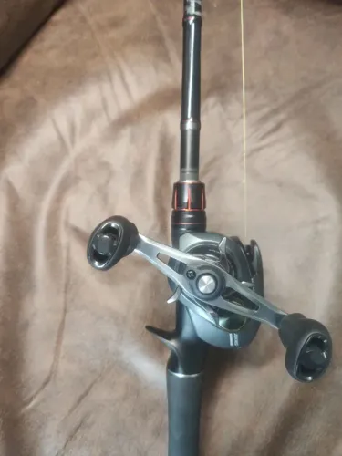 CARRETILHA SHIMANO CURADO 201XG k
