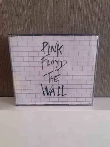CD duplo lacrado - Pink Floyd - Fat Box (caixa gorda) - The Wall (original/novo/lacrado)
