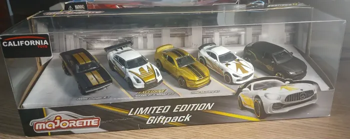 5 miniaturas de carros escala 1:64 Majorette Edição Limitada Série Gold 9 limited edition