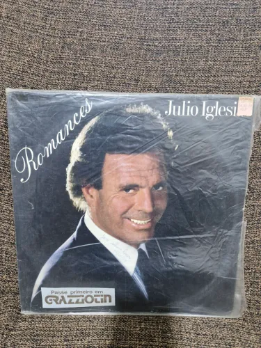 LP Julio Iglesias - Romances