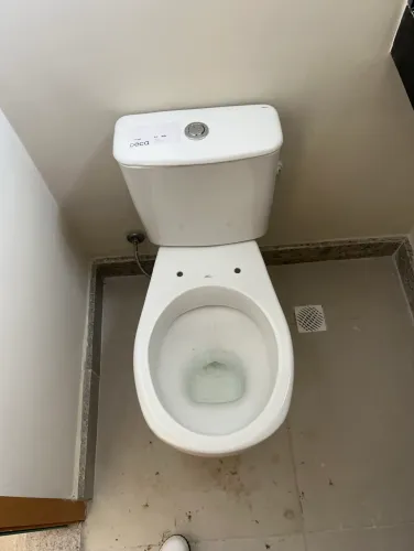 KIT BANHEIRO: pia de Lavabo e Vaso Sanitário Deca Novo 