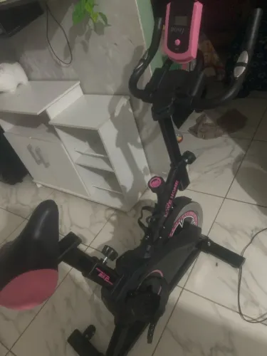 Bicicleta ergométrica nova
