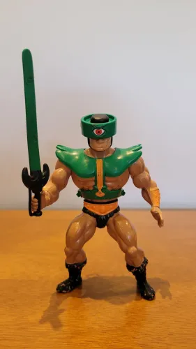 BONECO TRICLOPS ESTRELA HE MAN DECADA 80 COMPLETO