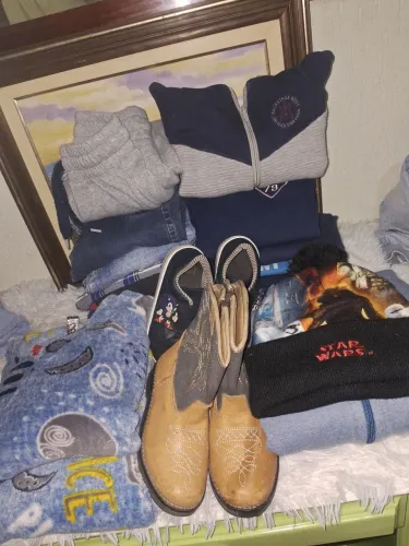 Lote de roupas infantil menino tm 4 anos 40 pecas