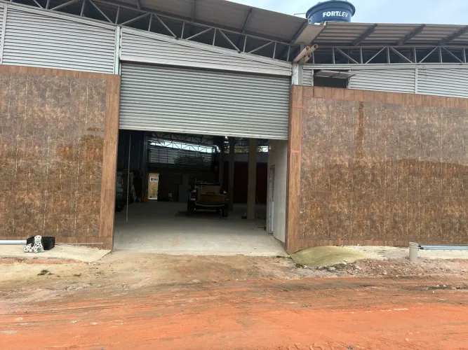 ALUGO GALPÃO 500m2 EM VILA VELHA