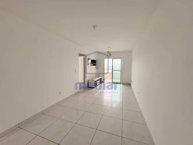 Apartamento 2 dormitórios sendo 1 suíte, varanda gourmet, a 5 minutos da Praia do Boqueirã