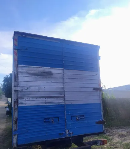 Baú caminhão 