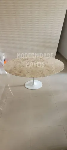 Base Saarinen tulipa + tampo oval 1.60x0.90 bege bahia 