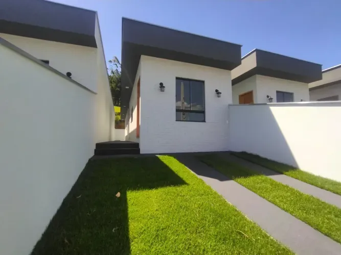 CASA INDIVIDUAL A VENDA NO BRAÇO DO RIBEIRÃO CAVALO EM JARAGUÁ DO SUL - 02 QUARTOS