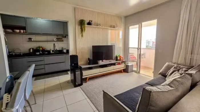 Apartamento Mobiliado 3 quartos, Churrasqueira, 2 garagens, Amplo Lazer