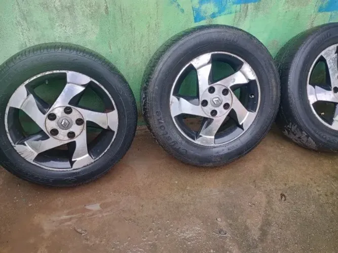 Rodas do Renault Duster aro 16 com pneus