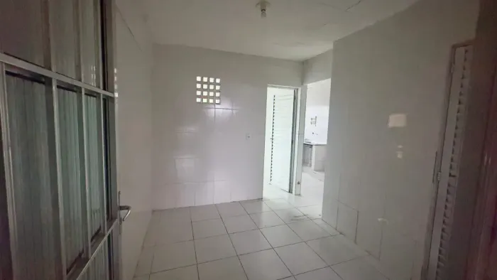 Apartamento em vila para aluguel tem 40 metros quadrados com 2 quartos em Guamá - Belém -