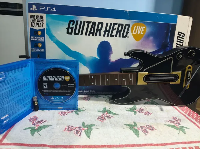 Kit Guitar Hero PS4 / PS5 - Completo