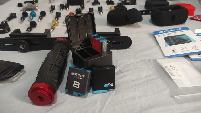 Gopro hero 8 com muitos assessórios