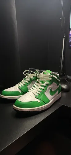 Tênis Air Jordan Verde 43