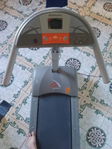 Esteira fitness academia em casa 400,00 + opção de estação de musculação