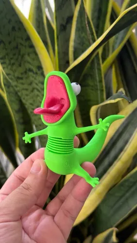 Largato Verde com Corpo de Mola