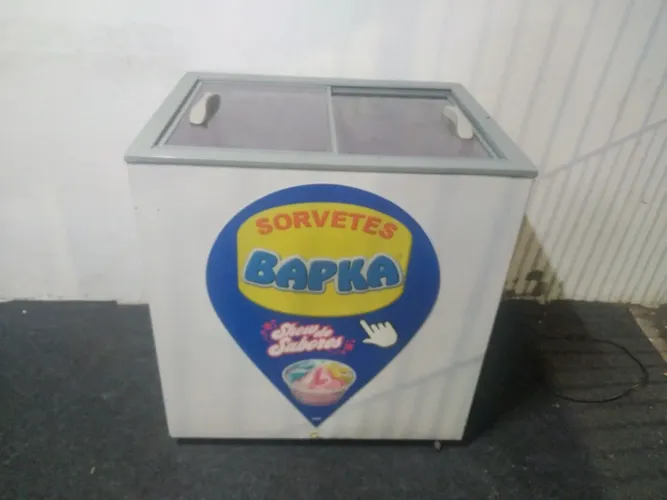 Vendo fizeer galopar tampa de vidro ideal para sovertes e congelados funcionando