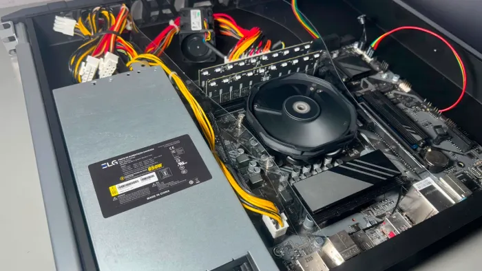 Gabinete 1u + Par de trilhos + CPU Cooler AMD/INTEL + Cooler duplo 23.000 RPM + Fonte 650w
