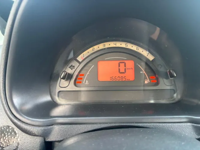 Citroen C3 GLX 1.4/ GLX Sonora 1.4 Flex 8V 5P 2011