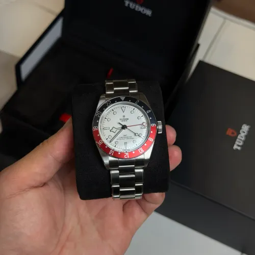 Tudor Black Bay Gmt Pepsi Opaline