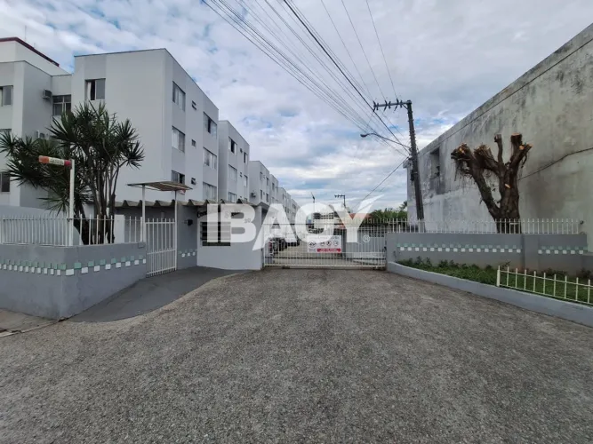 Excelente Apartamento 2 dormitório(s) em Praia Comprida - São José