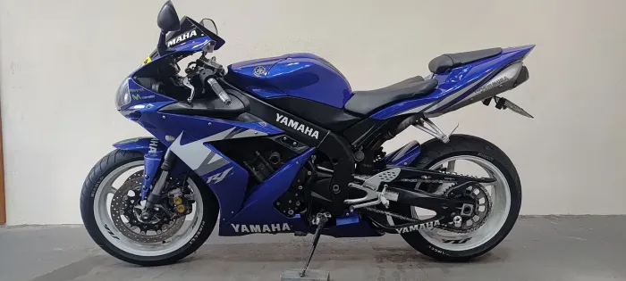 Yamaha YZF R1 ano 2005