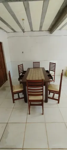 Mesa de angelim