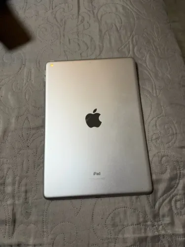 Ipad 9 geração com acessórios
