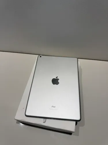 iPad 9 64GB