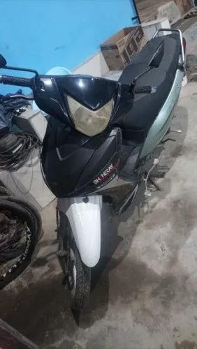 Moto Shineray jet